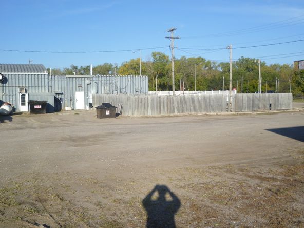 655 S 33rd Ave, Columbus, NE 68601